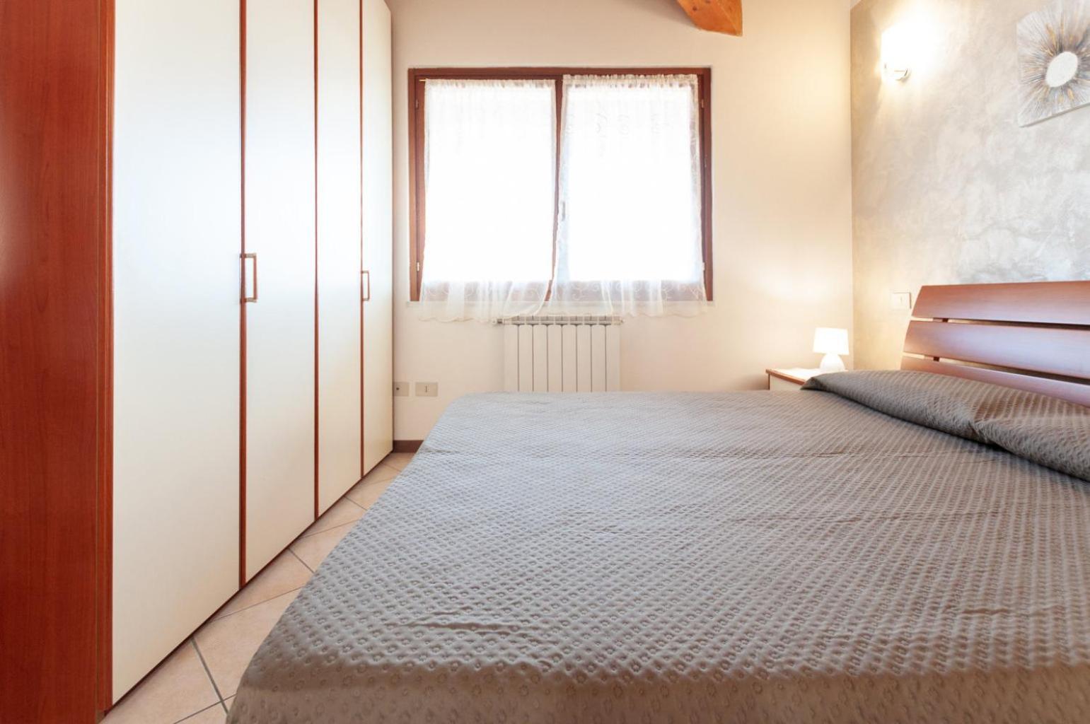 Dora'S Apartment Desenzano del Garda Eksteriør billede